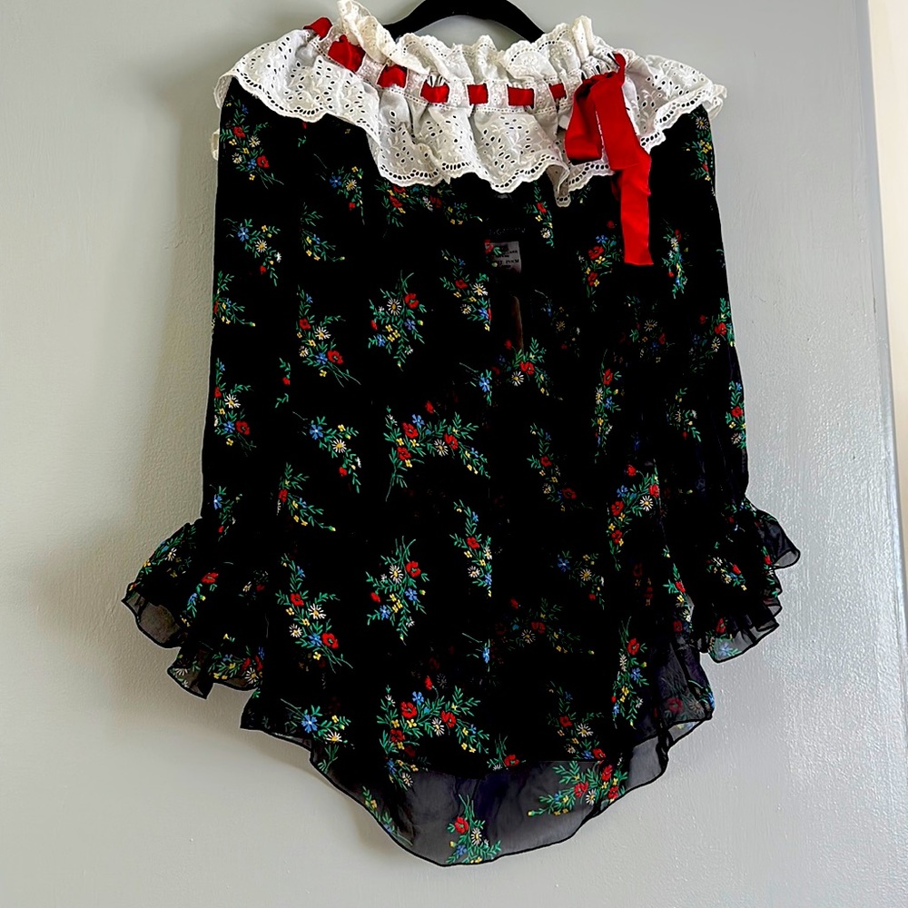 Dolce & Gabbana vintage off shoulder sheet top